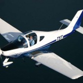 O scoala de zbor realizeaza un documentar inedit: 3 avioane, 6 tari, 2.400 km