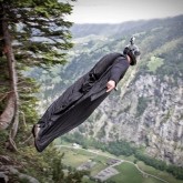 Jeb Corliss by by Iiro Seppanen 165x165 Cel mai nebun zbor cu wingsuit ul realizat vreodata | VIDEO