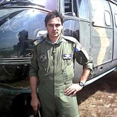 Sa ajutam familia unui aviator | Petitie: "Fetitei comandorului erou Adrian Marinescu i se refuza acordarea pensiei de urmas"