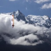 Red Bull X Alps 165x165 Oare asa arata Raiul pe Pamant? Zbor peste nori cu paramotorul | VIDEO SPECTACULOS