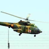 Doi militari romani morti si alti trei raniti grav intr-un accident de elicopter petrecut ieri dupa - amiaza in Judetul Bacau