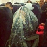 Motivul pentru care un pasager al unei curse aeriene s-a ambalat intr-un sac de plastic