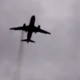 Airbus A319 apartinand British Airlines - cu motoarele in flacari pe deasupra Londrei | VIDEO