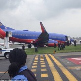 Incident pe Aeroportul LaGuardia: un Boeing apartinand Southwest Airlines a dat cu "nasul" de pista | VIDEO