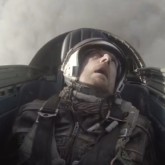 Cum arata figura unui pilot la suprasarcini de peste 8 G? | VIDEO